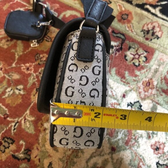 NWT GUESS Long Strap/Crossbody Handbag Logo Print Small/Medium Size - Picture 15 of 15
